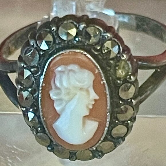 Antique VICTORIAN Carved Shell LADY CAMEO Sterling Silver & MARCASITES RING 7! - Picture 6 of 12